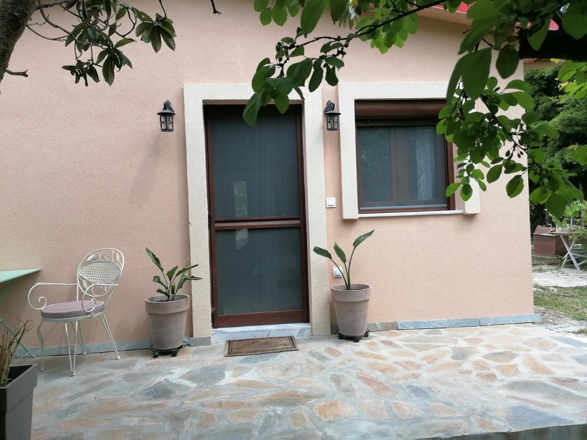 Tiny House By The Sea Villa Nea Skioni Bagian luar foto