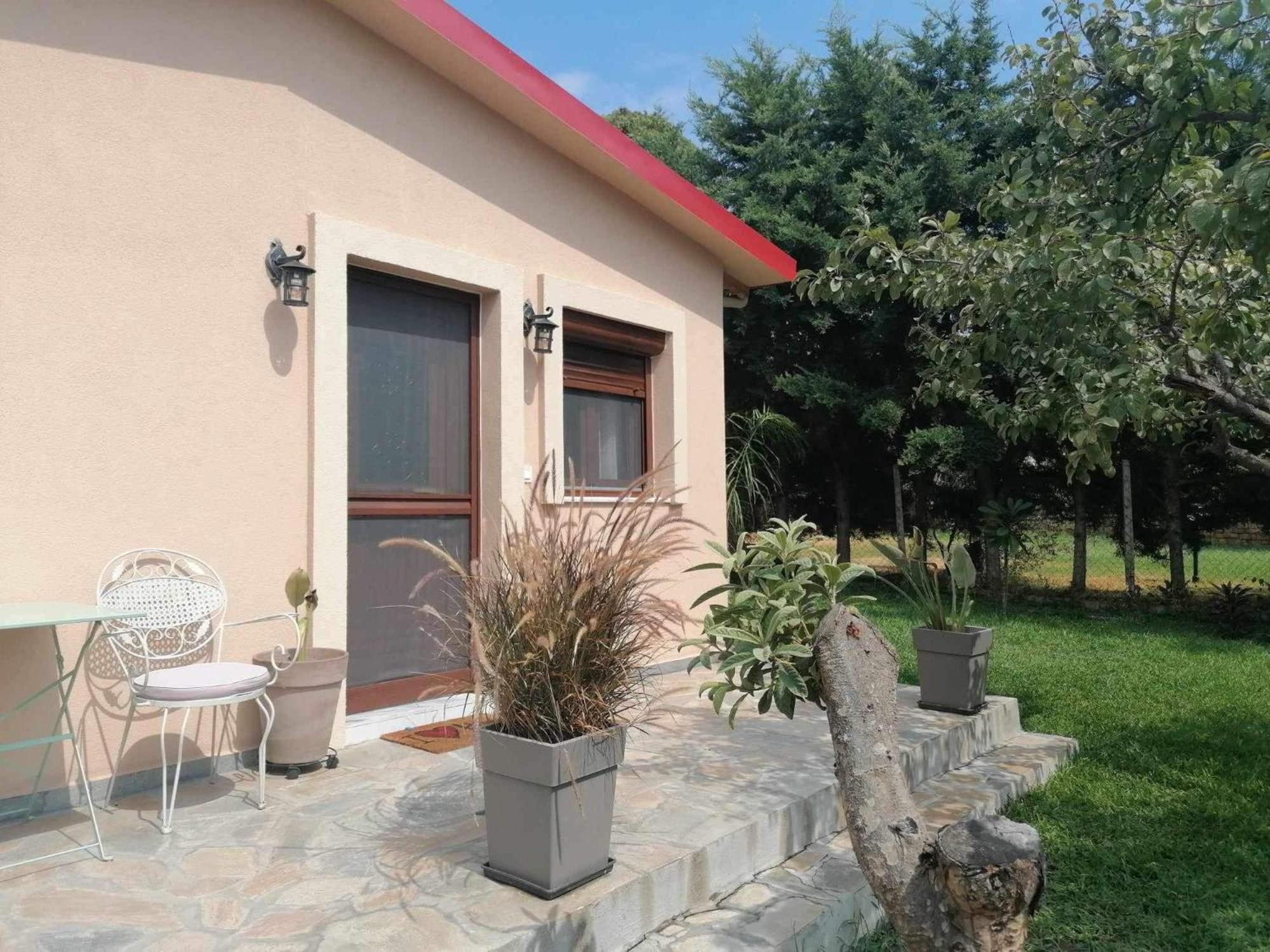 Tiny House By The Sea Villa Nea Skioni Bagian luar foto